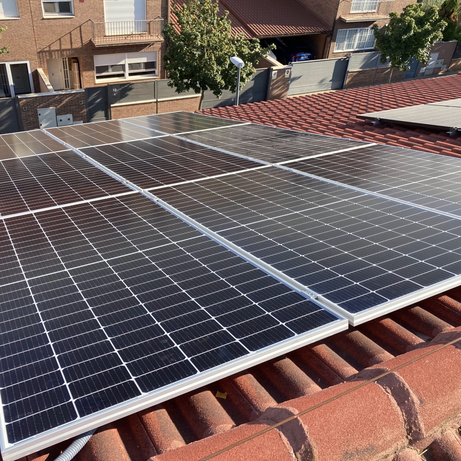 autoconsumo vivienda unifamiliar meco2 scaled