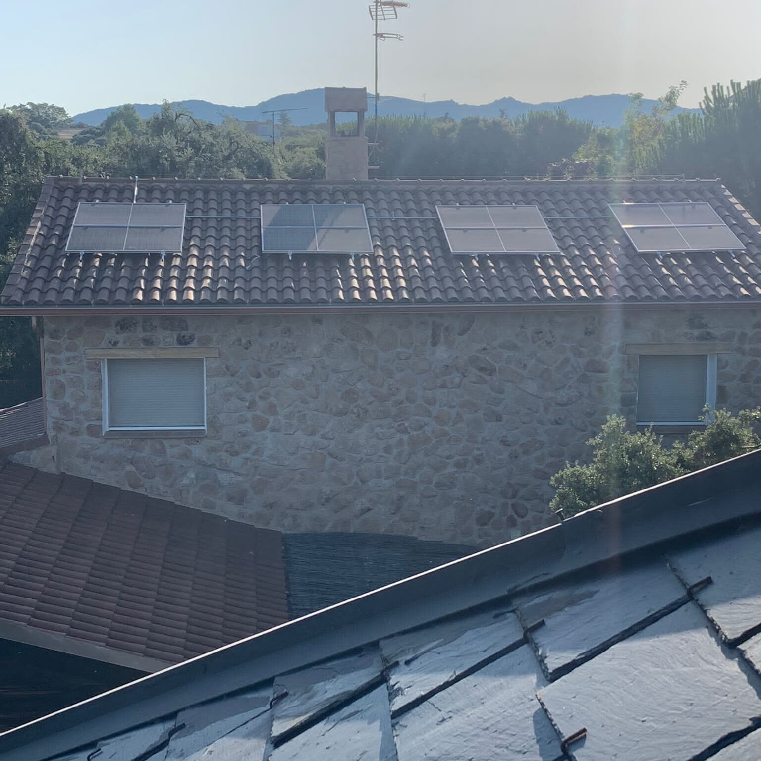 escorial autoconsumo baterias1